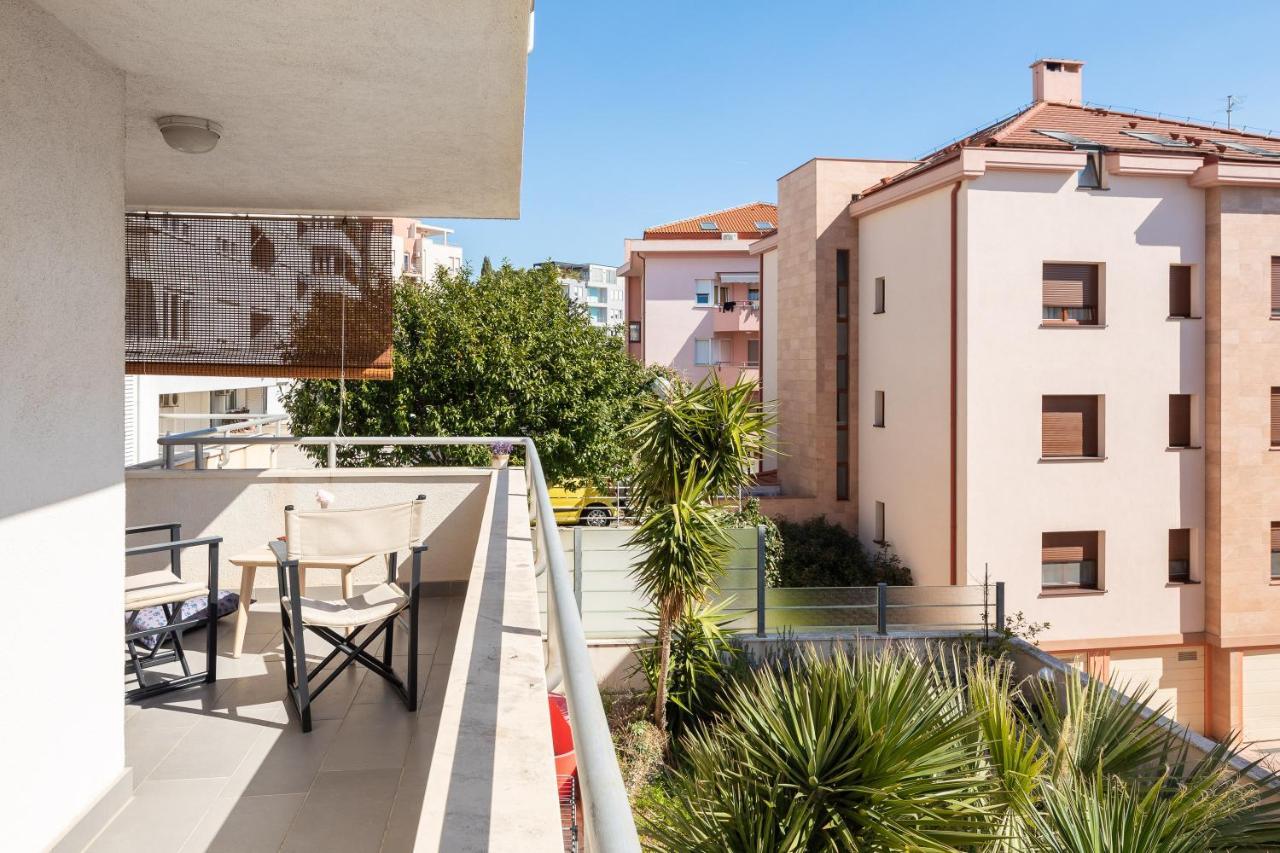 Modern Apt With Terrace 4 Min Walk To The Beach Split Buitenkant foto