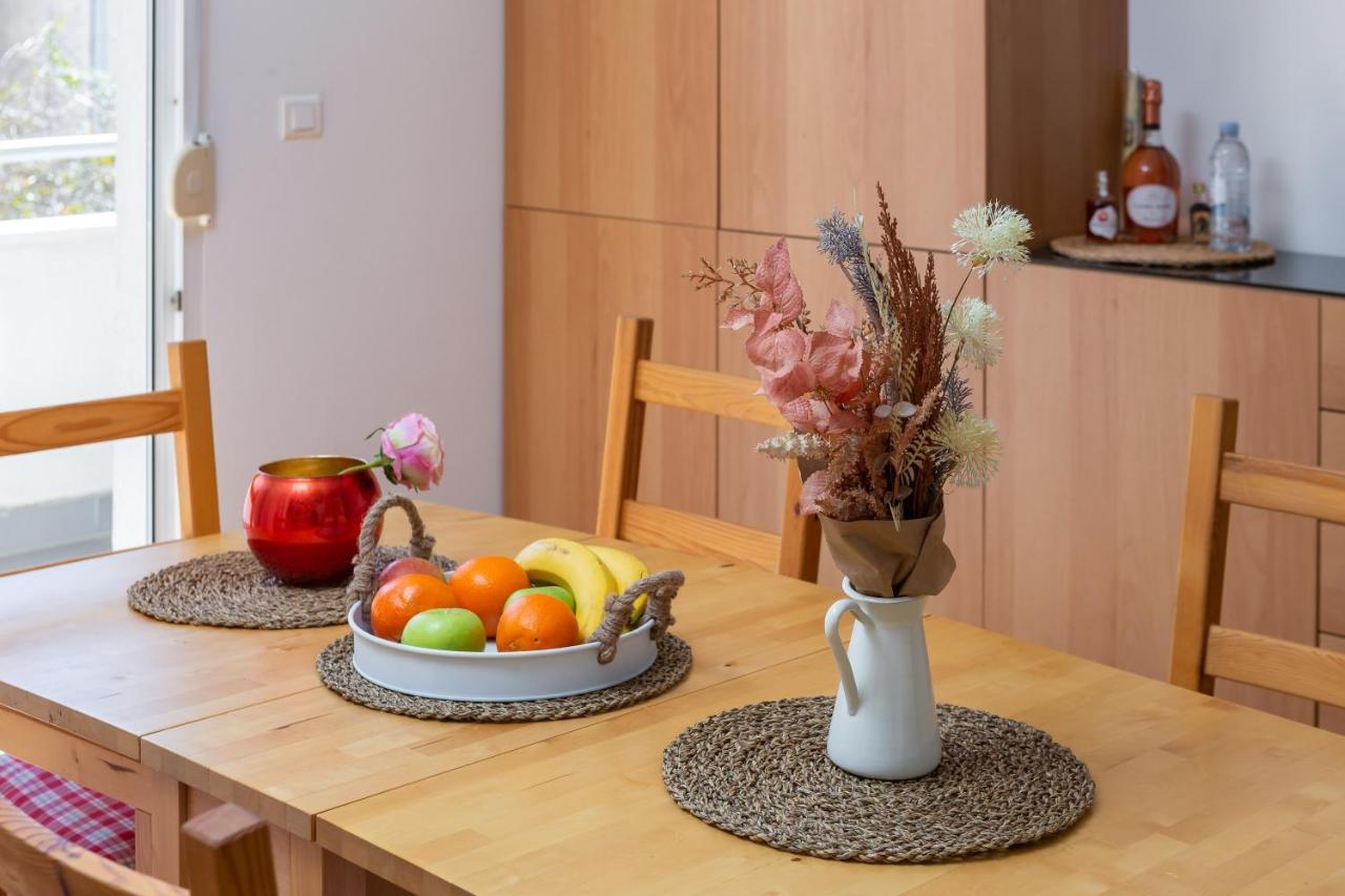 Modern Apt With Terrace 4 Min Walk To The Beach Split Buitenkant foto